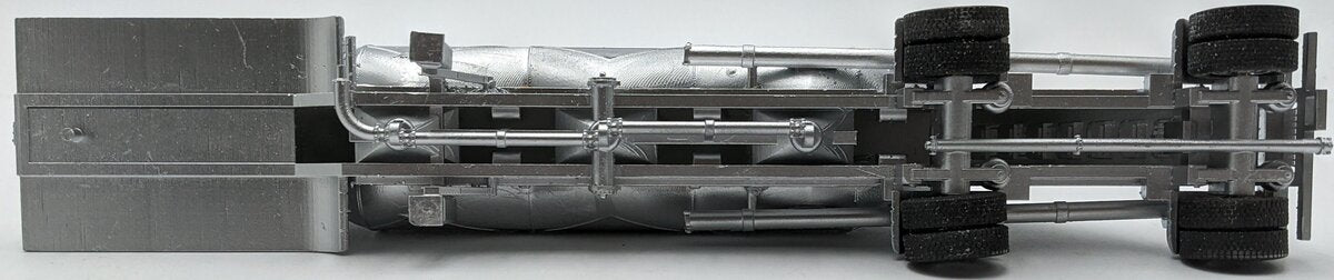 Custom Built 1:50 Diecast Custom 2 Axle Covered Pneumatic Trailer Silver/Box