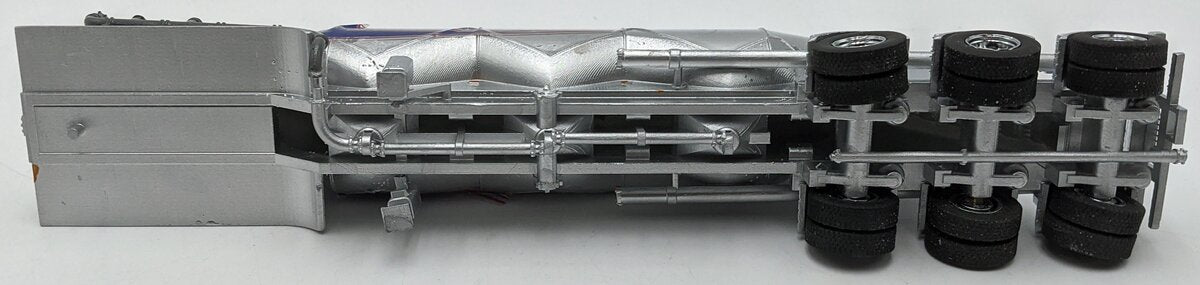 Custom Built 1:50 Diecast Custom 3 Axle Pneumatic Trailer Silver/Box