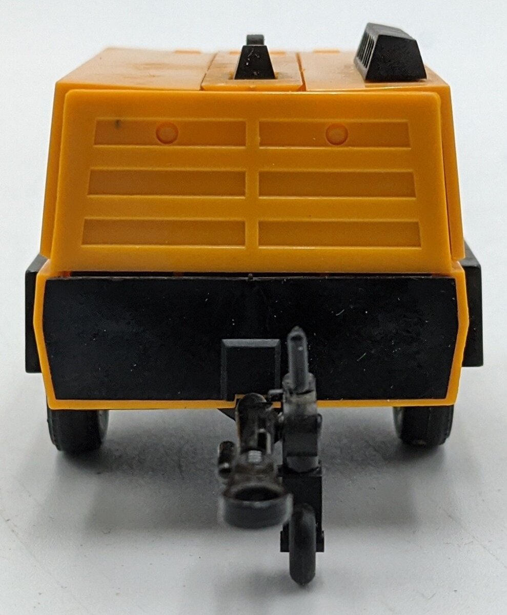 Atlas Copco 9940 Diecast Britian's Air Compressor w/ Man/Jack Hammer NIB