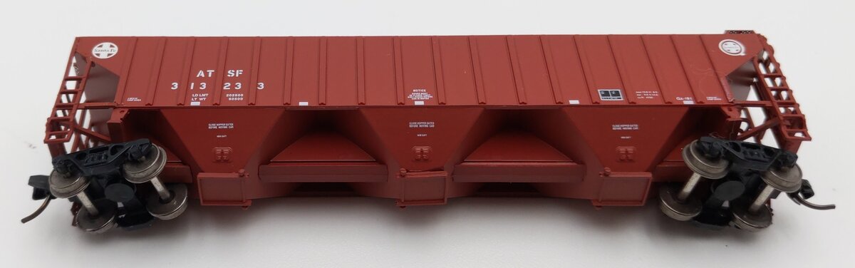 InterMountain 65361-22 N Scale Santa Fe 3-Bay Hopper #313233 LN/Box