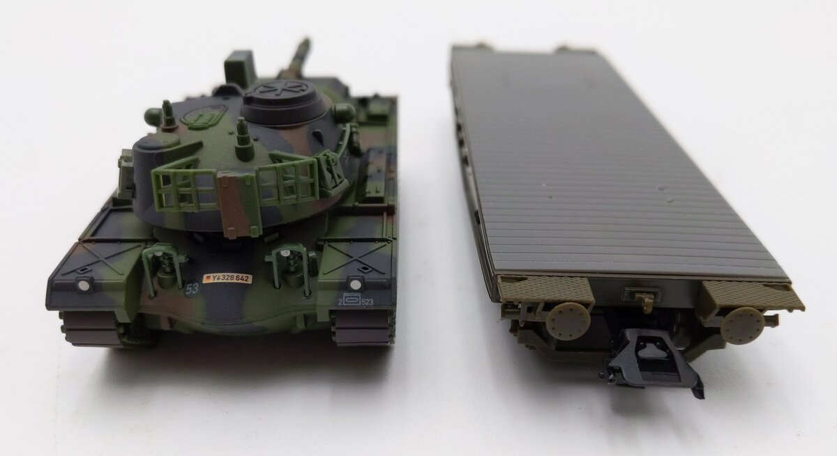 Marklin 48727 HO Scale Flatcar with M 48 G Combat Tank LN/Box