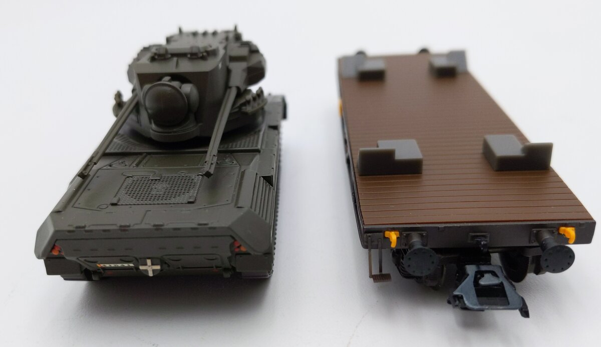 Marklin 48716 HO Scale Belgian Army: Flatcar w/Tank LN/Box