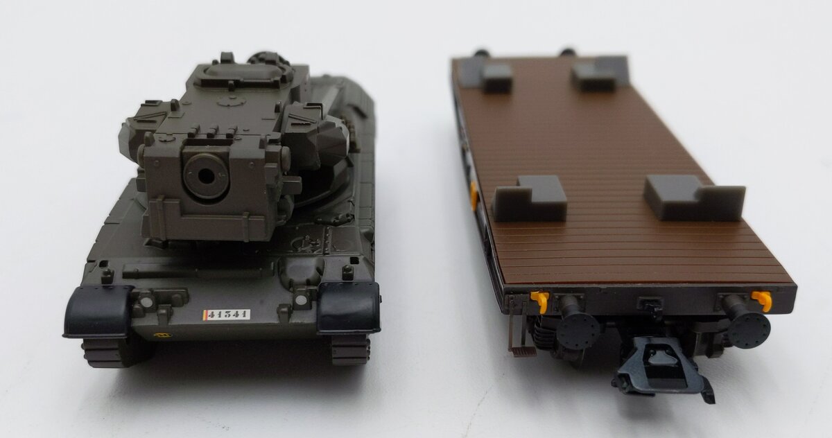 Marklin 48716 HO Scale Belgian Army: Flatcar w/Tank LN/Box