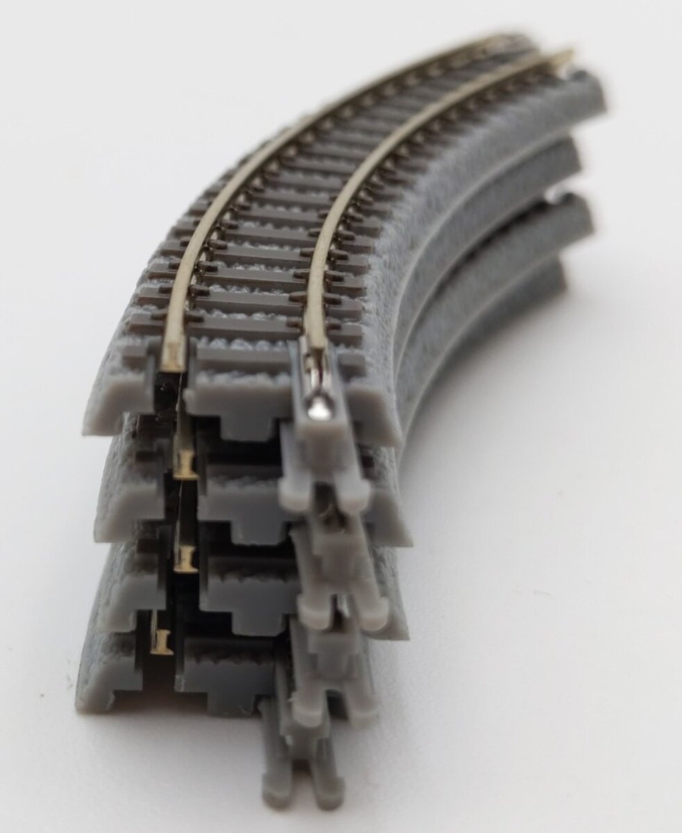 Rokuhan R010 Z Gauge Classic Track Curved Track R95mm 45 Degree (Pack of 4) LN/Box