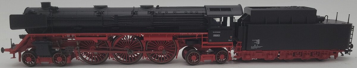 Marklin 39050 HO Scale DB BR 05 4-6-4 Steam Locomotive and Tender #05003 LN/Box