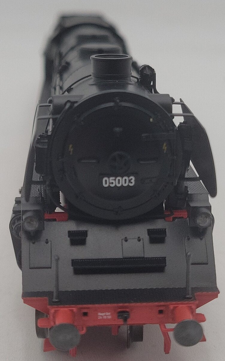 Marklin 39050 HO Scale DB BR 05 4-6-4 Steam Locomotive and Tender #05003 LN/Box