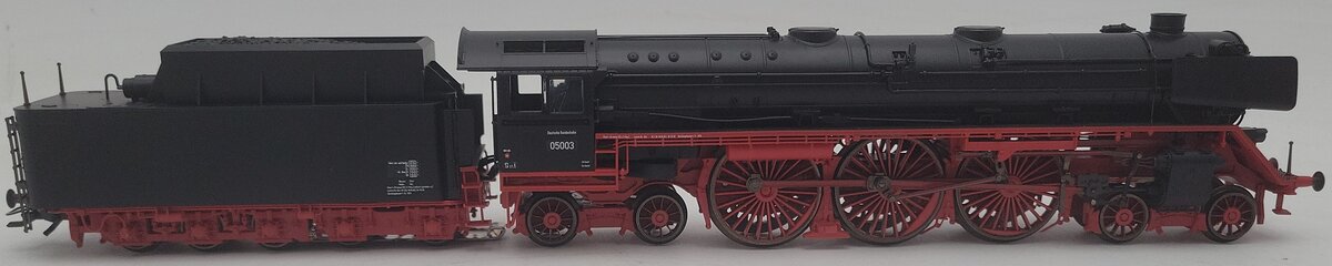 Marklin 39050 HO Scale DB BR 05 4-6-4 Steam Locomotive and Tender #05003 LN/Box