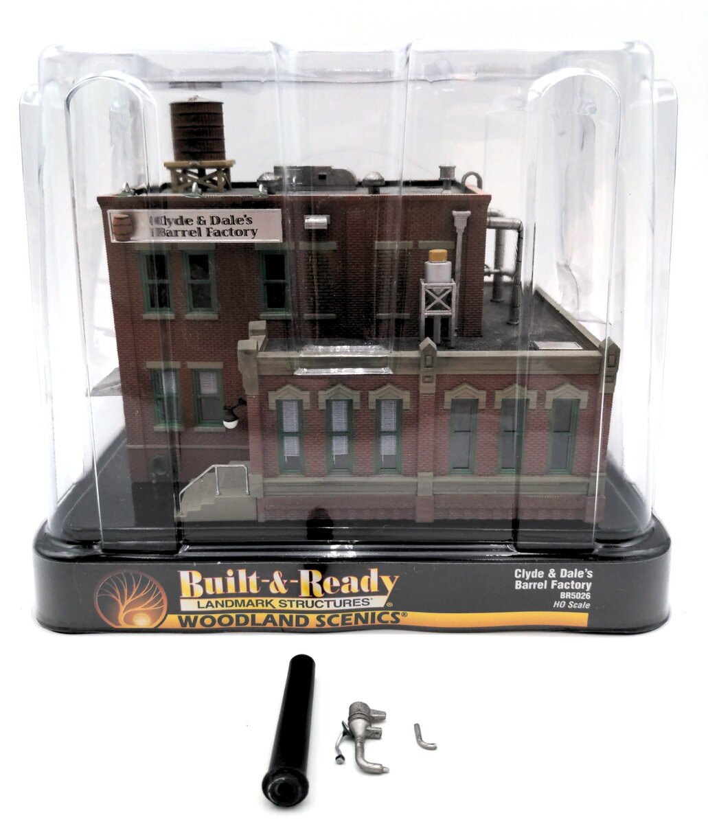 Woodland Scenics BR5026 HO Built-&-Ready Clyde & Dale's Barrel Factory Building VG/Box