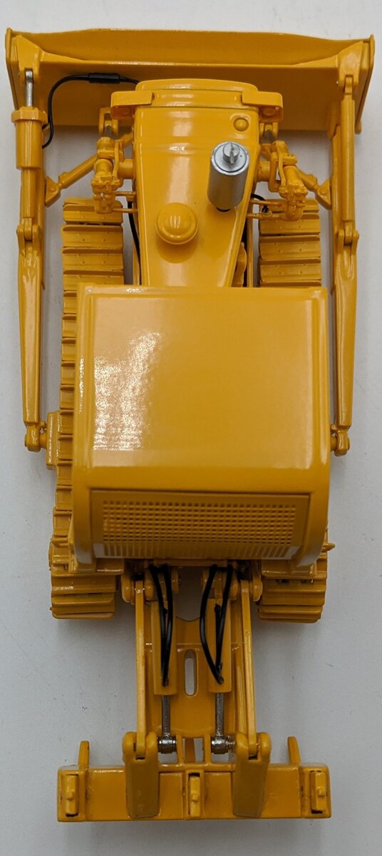 First Gear 50-3111 1:50 Diecast International Harvester TD-25 Crawler Dozer NIB