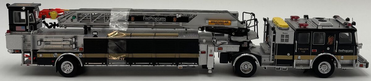 TWH Collectibles 1:50 Fire Programs Truck 10 Seagrave Marauder II Fire Truck LN/Box