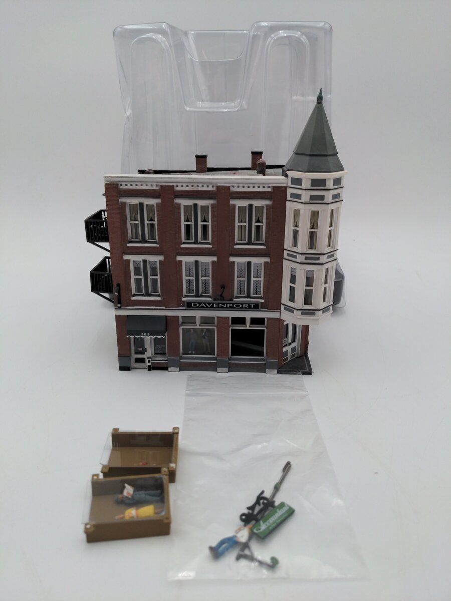 Woodland Scenics BR5039 HO Built-&-Ready Davenport Department Store Building/Box