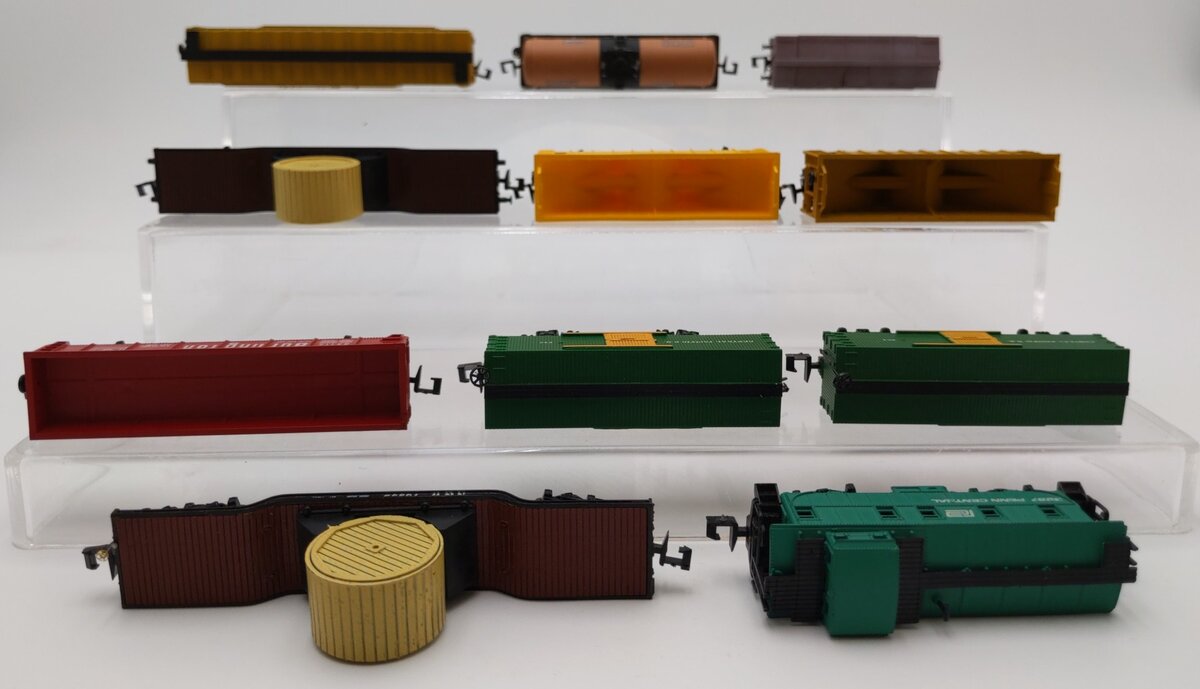 N Scale Freight Cars: 70999, 152705, 6631, 6671, 83116, 224, 69502, 3287 [11] EX