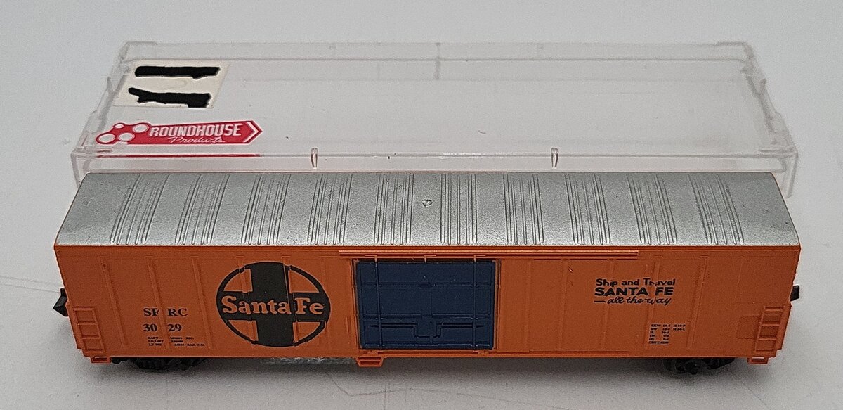 Roundhouse 8428 N Scale Santa Fe Box Car #3029 Assembled EX/Box