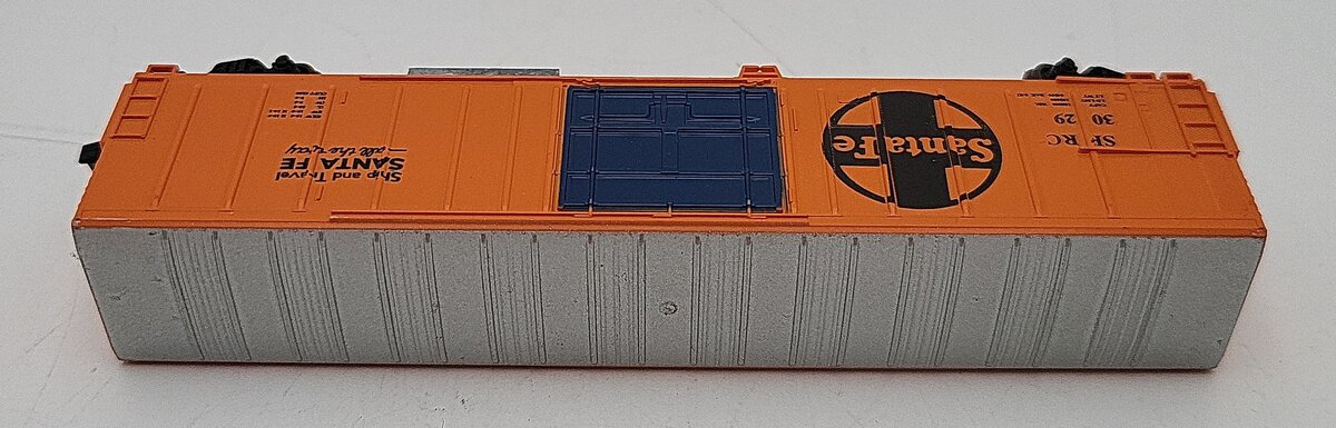 Roundhouse 8428 N Scale Santa Fe Box Car #3029 Assembled EX/Box