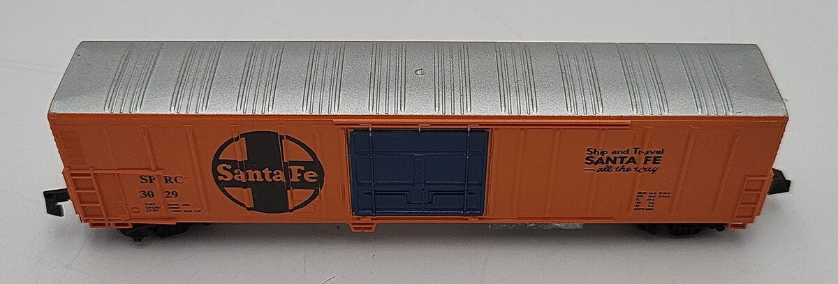 Roundhouse 8428 N Scale Santa Fe Box Car #3029 Assembled EX/Box