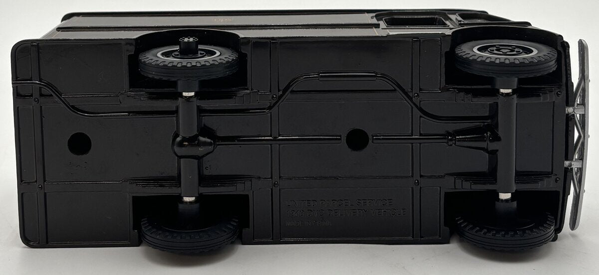 Hermann Marketing 7700 1/28 UPS 1940 DVC Antique Vehicle LN/Box