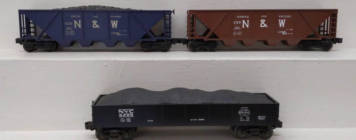 Lionel O Gauge Assorted Hooper Cars & Gondola Car: #9135,9111; & #6209 [3] EX