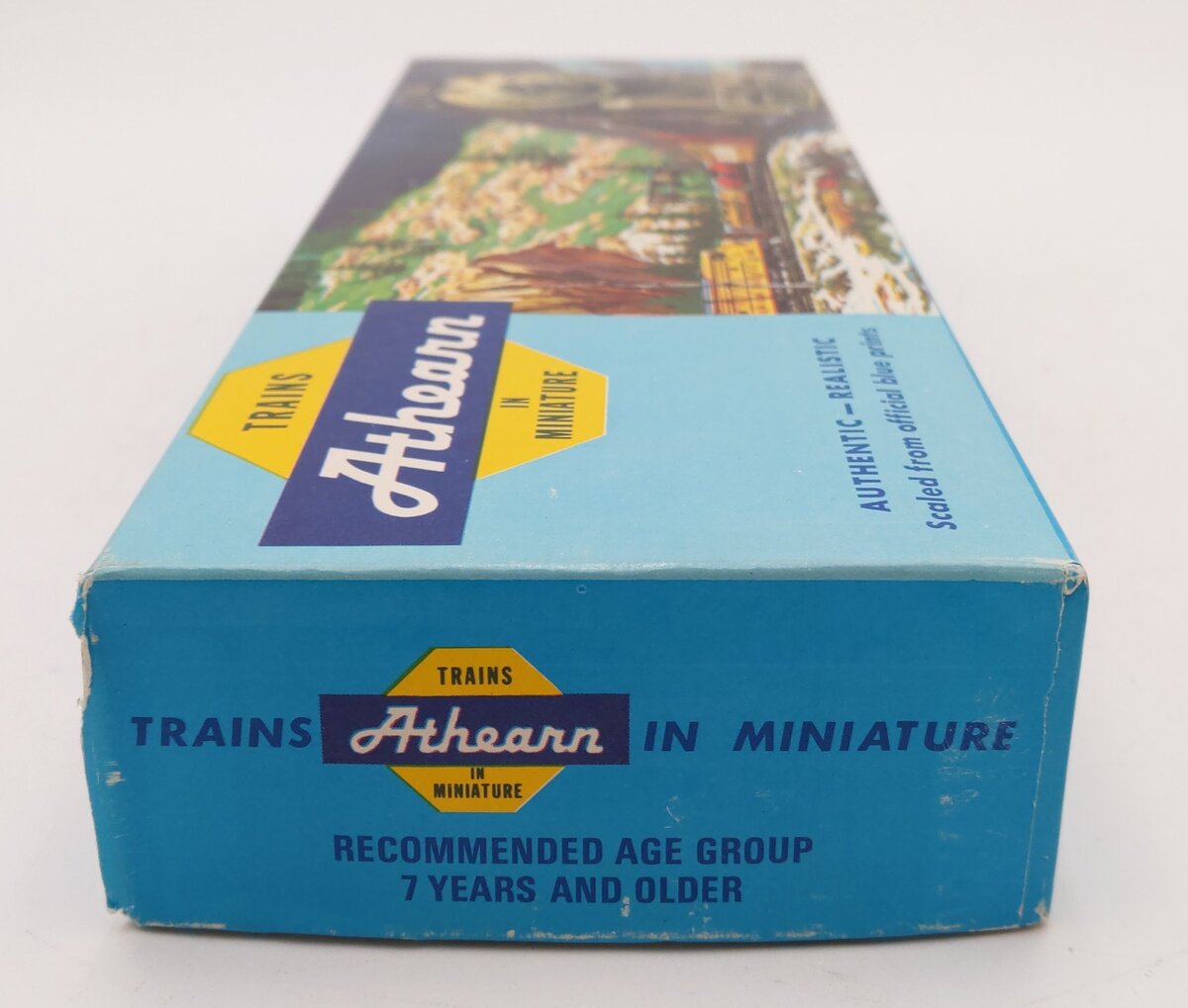 Athearn 3345 HO Santa Fe PB-1 Powered Diesel Locomotive EX/Box