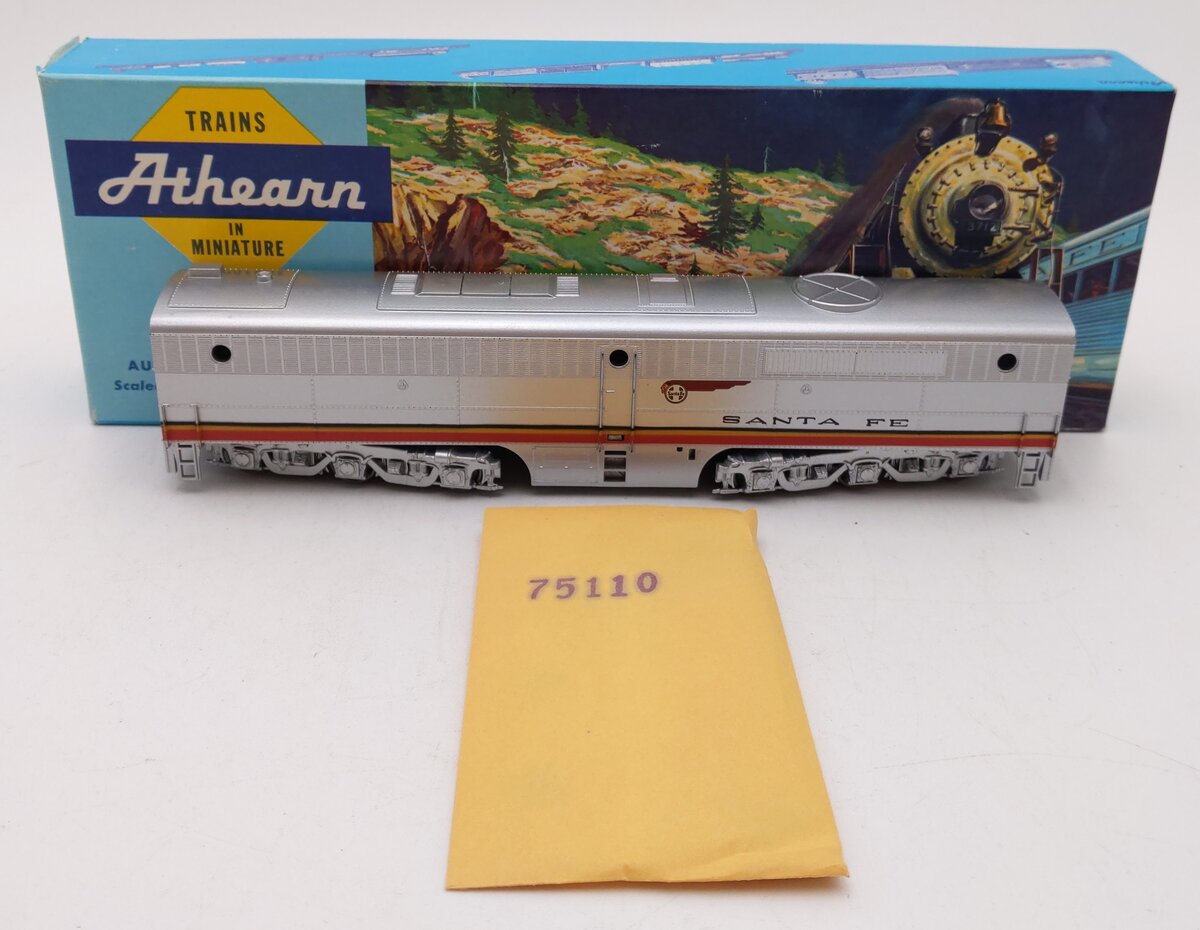 Athearn 3345 HO Santa Fe PB-1 Powered Diesel Locomotive EX/Box