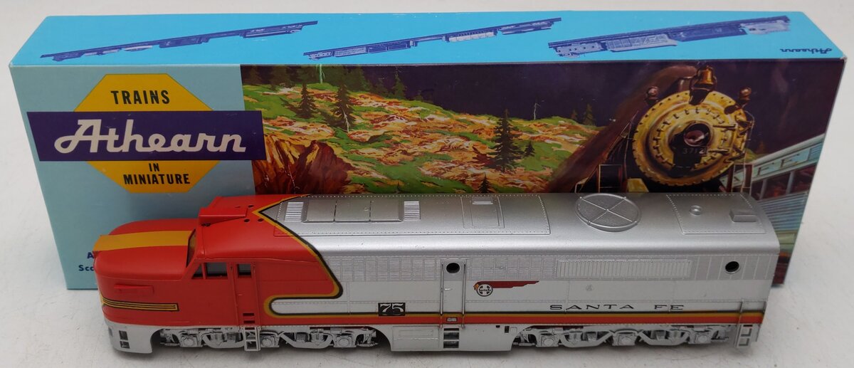 Athearn 3305 HO Scale Santa Fe PA-1 Powered Diesel Locomotive #75 EX/Box