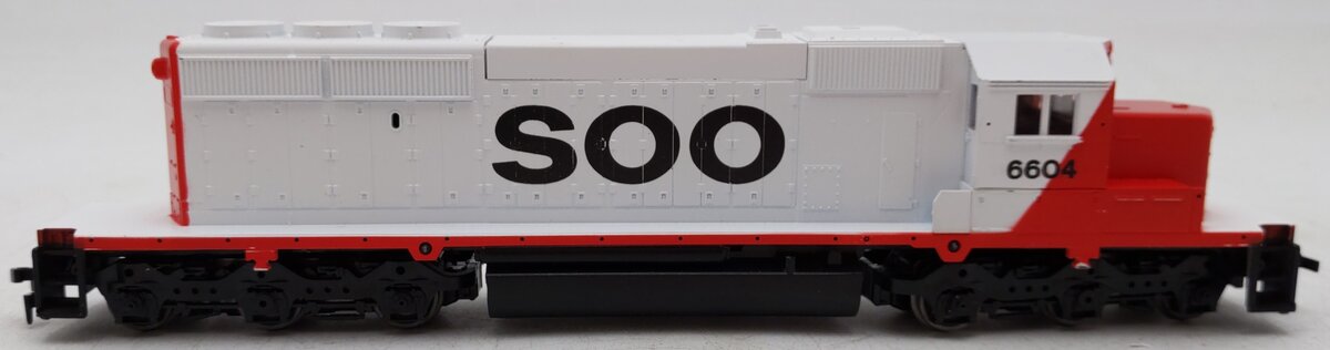 Athearn 4407 HO Soo Line SD40-2 Powered Diesel Locomotive #6604 EX/Box