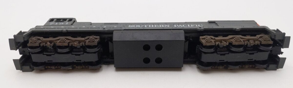 Athearn 3421 HO Southern Pacific U28C Powered Diesel Locomotive #7151/Box
