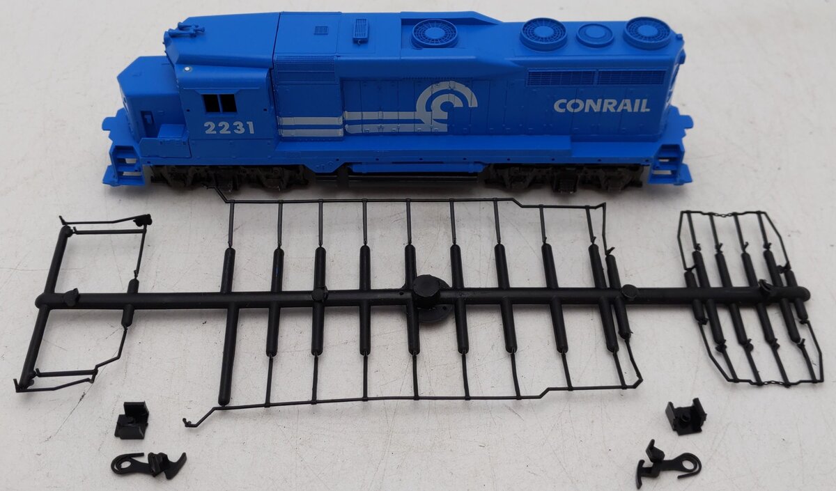 Athearn 2608 HO Scale Conrail GP-30 Diesel Locomotive #2231 VG/Box