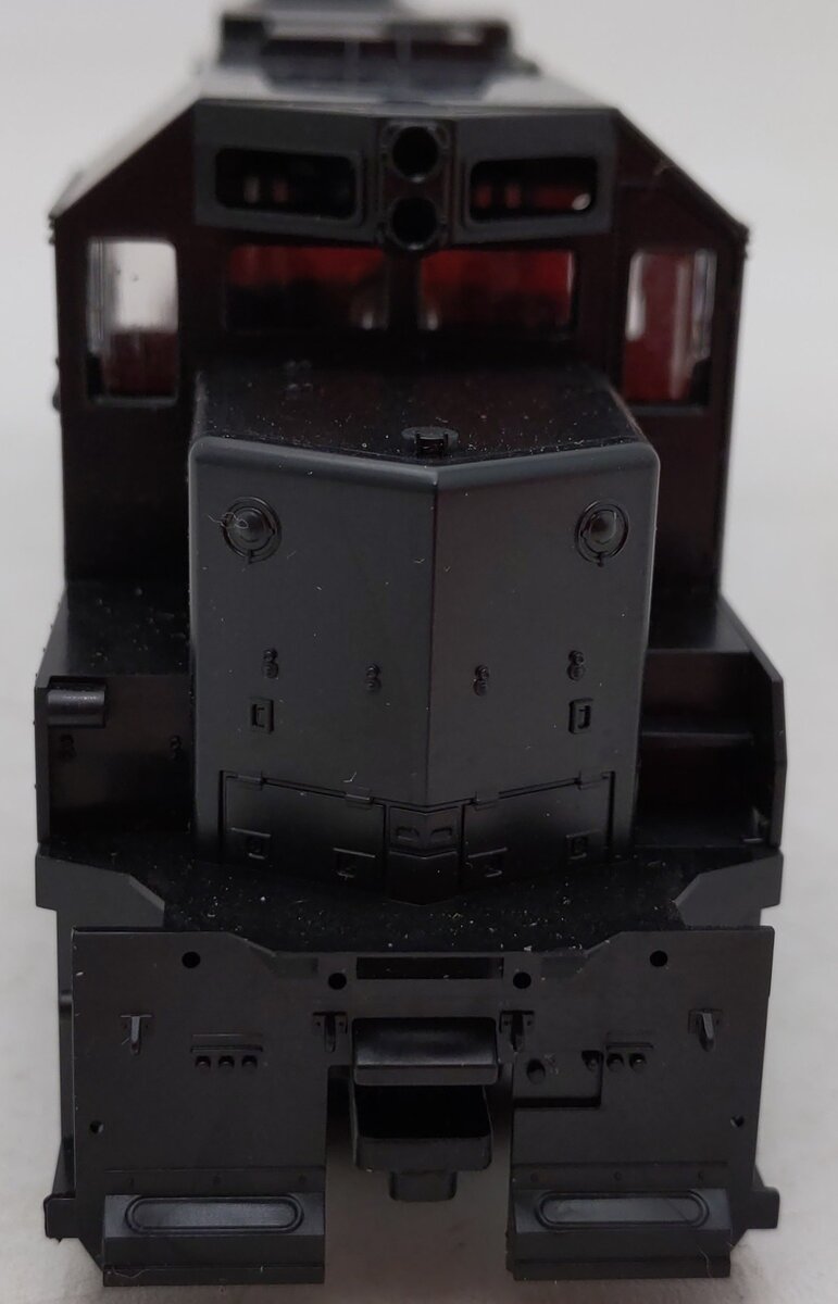 Athearn HO Scale Undecorated GP-38 Powered Diesel Locomotive7 EX/Box