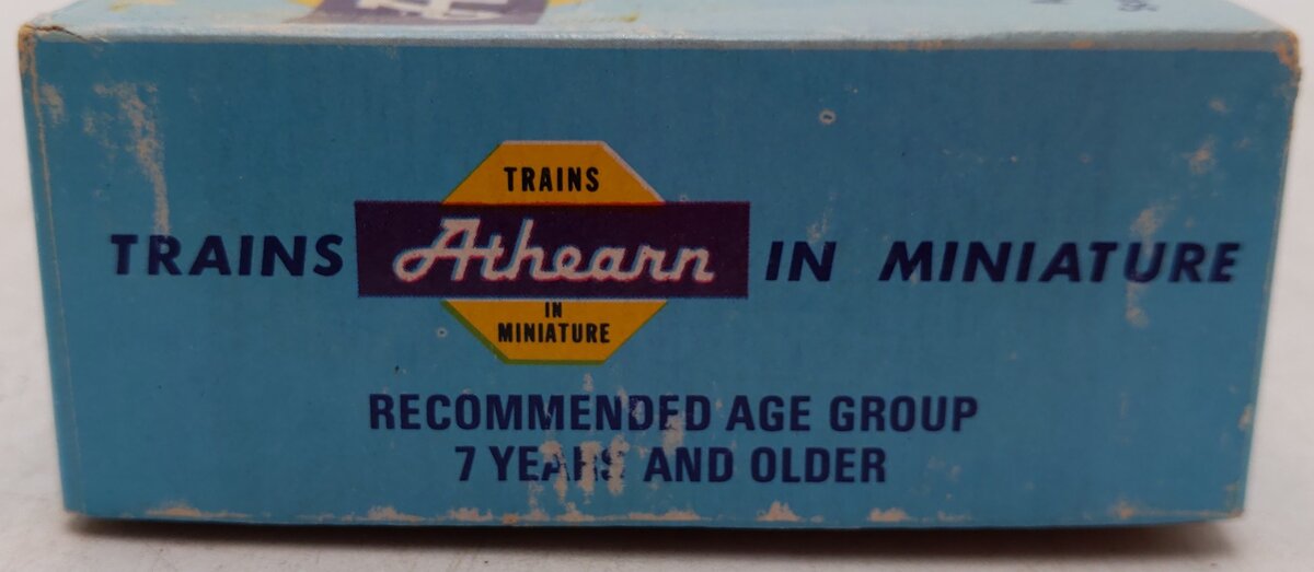 Athearn 3156 HO Scale Santa Fe GP-9 Powered Diesel Locomotive #2685 EX/Box
