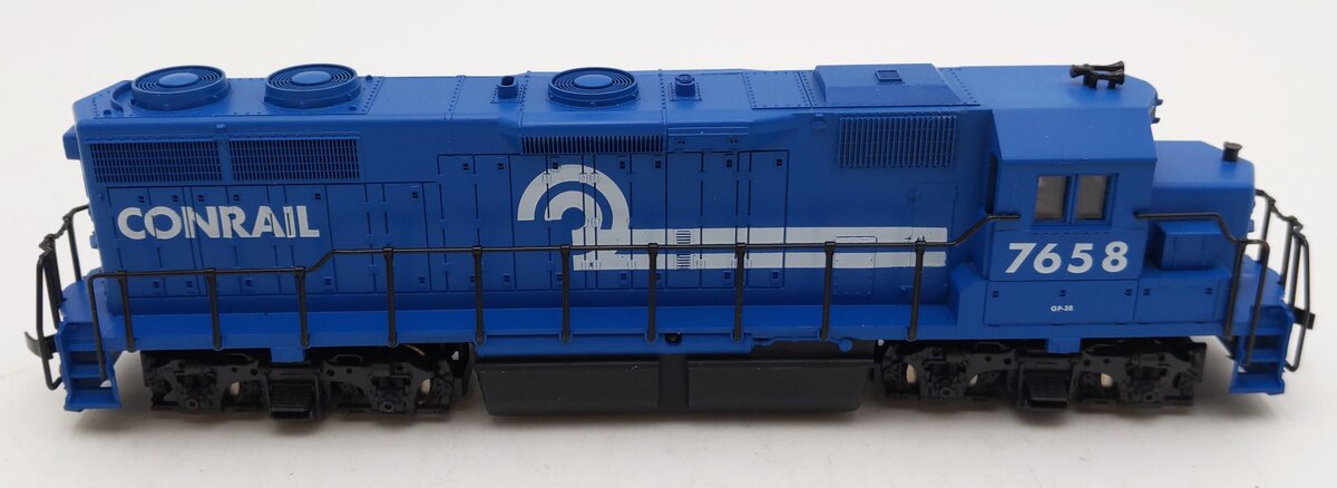 Atlas 7067 HO Scale Conrail GP 38 Diesel Locomotive #7658 EX/Box