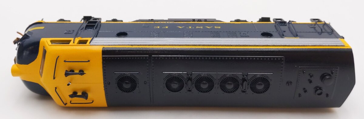 Athearn 3223 HO Scale Santa Fe F7A Super Power Diesel #231C - Custom Painted/Box