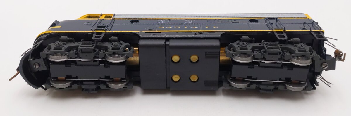 Athearn 3223 HO Scale Santa Fe F7A Super Power Diesel #231C - Custom Painted/Box