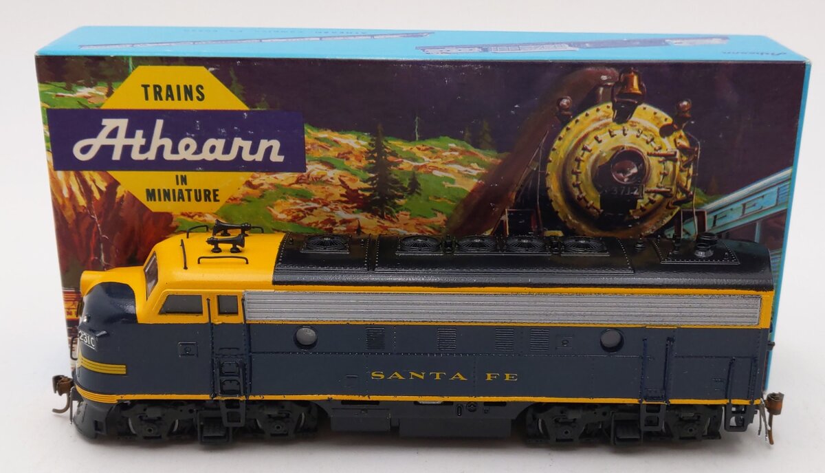 Athearn 3223 HO Scale Santa Fe F7A Super Power Diesel #231C - Custom Painted/Box