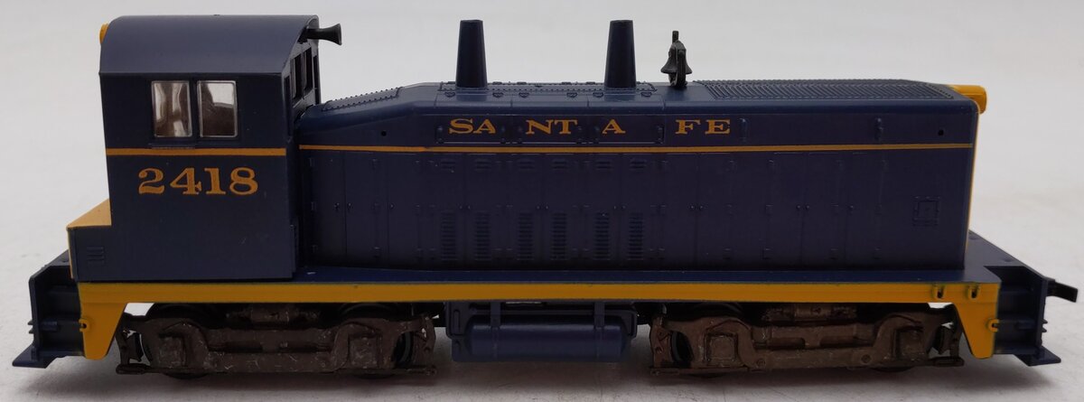 Athearn 4055 HO Santa Fe Dummy Diesel Switcher #2418 EX/Box