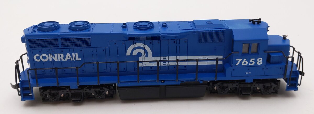 Atlas 7067 HO Scale Conrail GP 38 Diesel Locomotive #7658 EX/Box