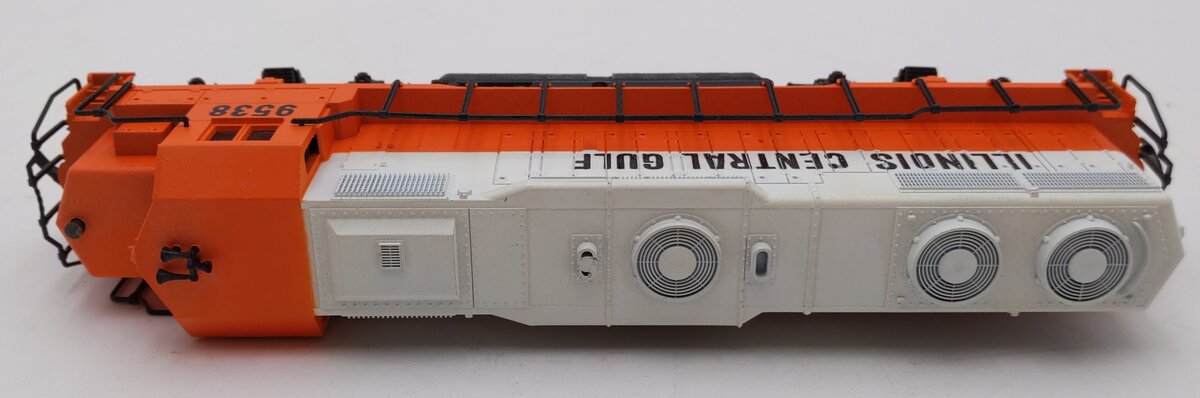 Atlas 7062 HO Illinois Central Gulf GP 38 Diesel Locomotive #9538 EX/Box