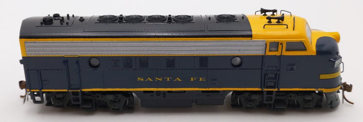 Athearn 3223 HO Scale Santa Fe F7A Super Power Diesel #255L - Custom Painted/Box