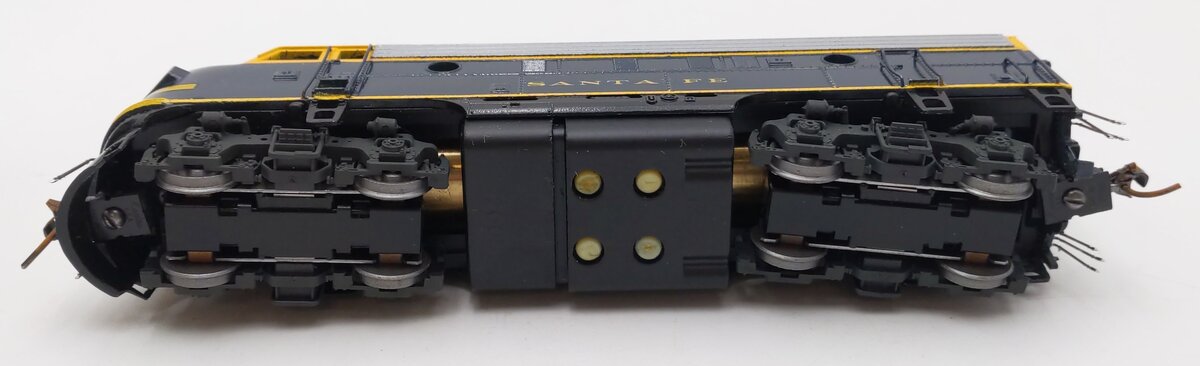 Athearn 3223 HO Scale Santa Fe F7A Super Power Diesel #255L - Custom Painted/Box