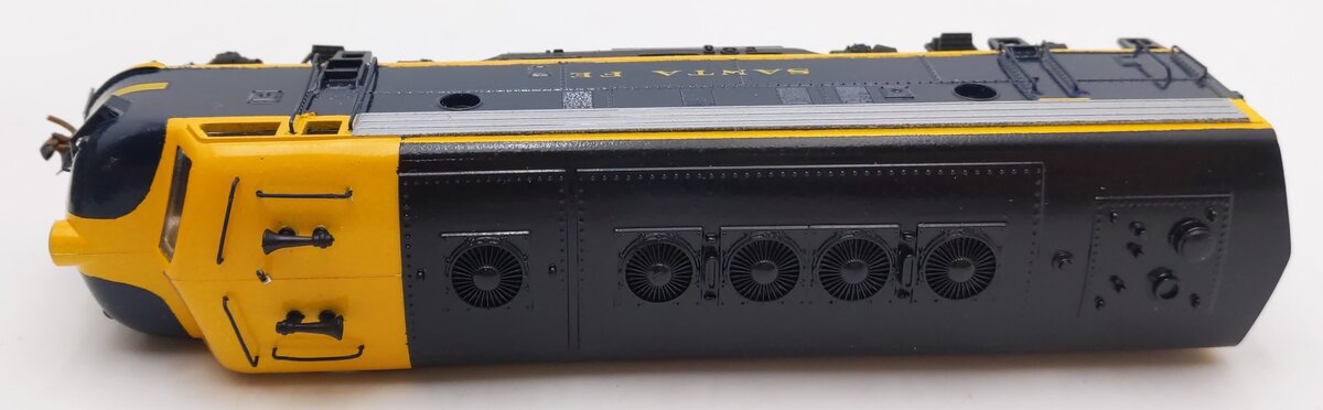 Athearn 3223 HO Scale Santa Fe F7A Super Power Diesel #255L - Custom Painted/Box