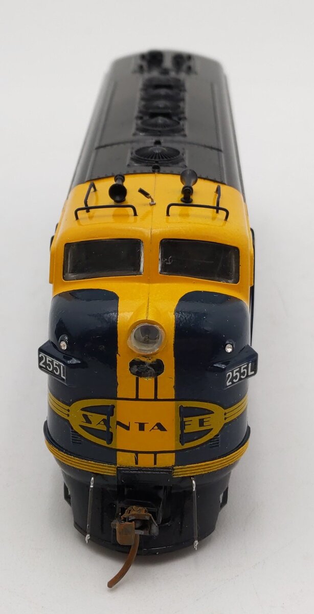 Athearn 3223 HO Scale Santa Fe F7A Super Power Diesel #255L - Custom Painted/Box