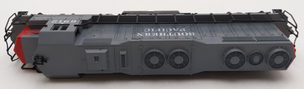 Atlas 7014 HO Southern Pacific SD35 Diesel Locomotive #6912 EX/Box