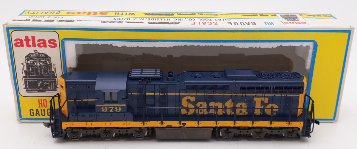 Atlas 7001 HO Santa Fe SD24 Diesel Locomotive #979 EX/Box