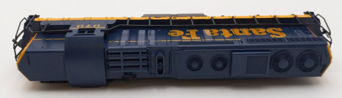 Atlas 7001 HO Santa Fe SD24 Diesel Locomotive #979 EX/Box