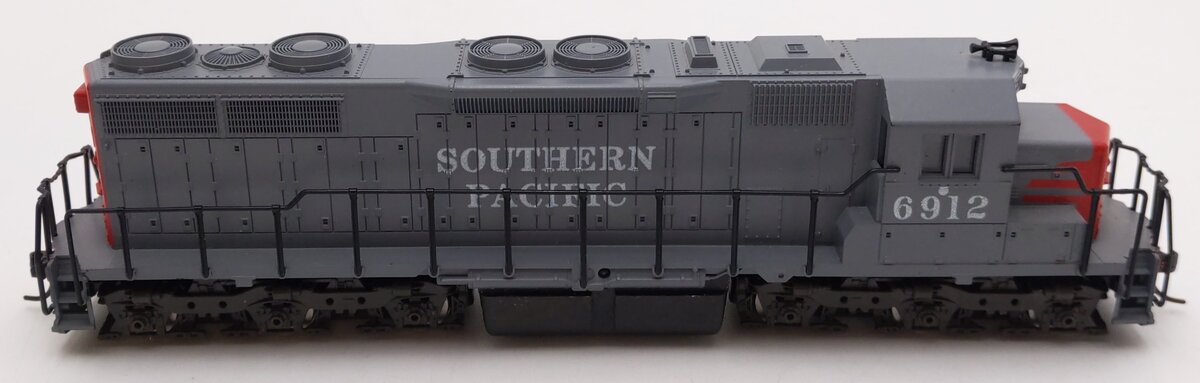 Atlas 7014 HO Southern Pacific SD35 Diesel Locomotive #6912 EX/Box