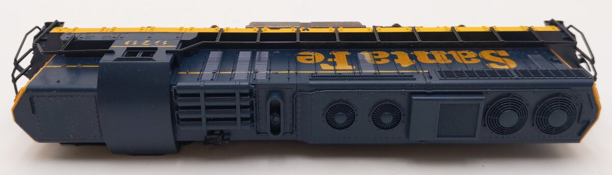 Atlas 7001 HO Santa Fe SD24 Diesel Locomotive #979 EX/Box