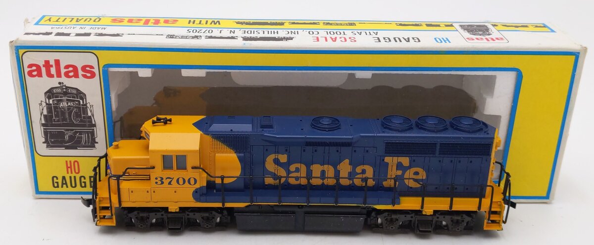 Atlas 7031 HO Santa Fe GP40 Diesel Locomotive #3700 EX/Box