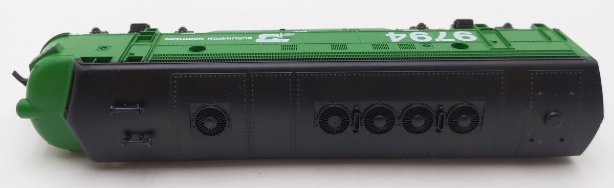 Atlas 7049 HO Scale Burlington Northern FP7 Diesel Locomotive #9794 EX/Box