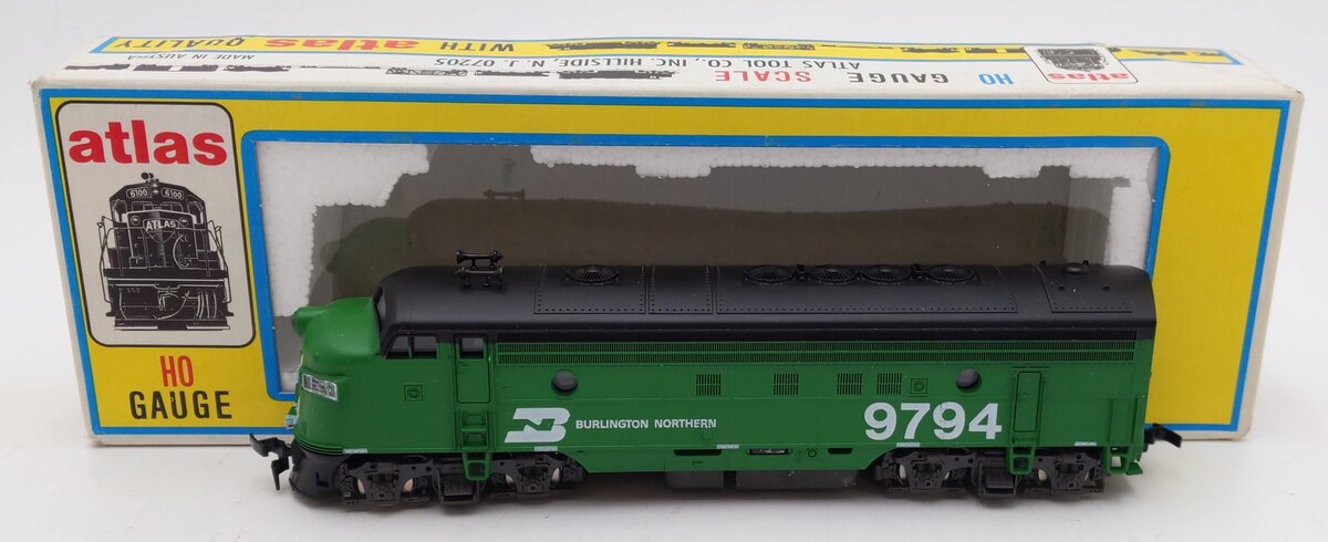 Atlas 7049 HO Scale Burlington Northern FP7 Diesel Locomotive #9794 EX/Box
