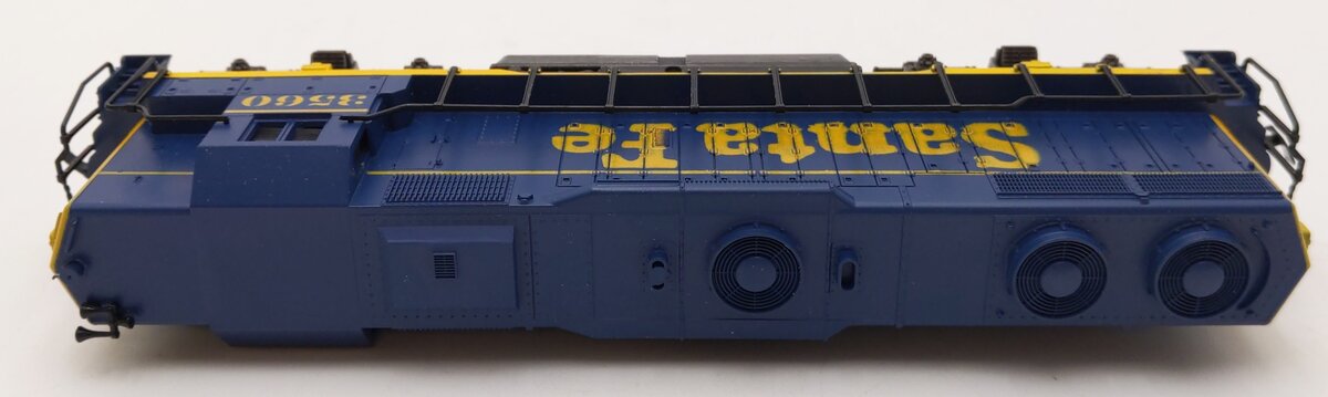 Atlas 7021 HO Scale Santa Fe GP38 Diesel Locomotive #3560 EX/Box