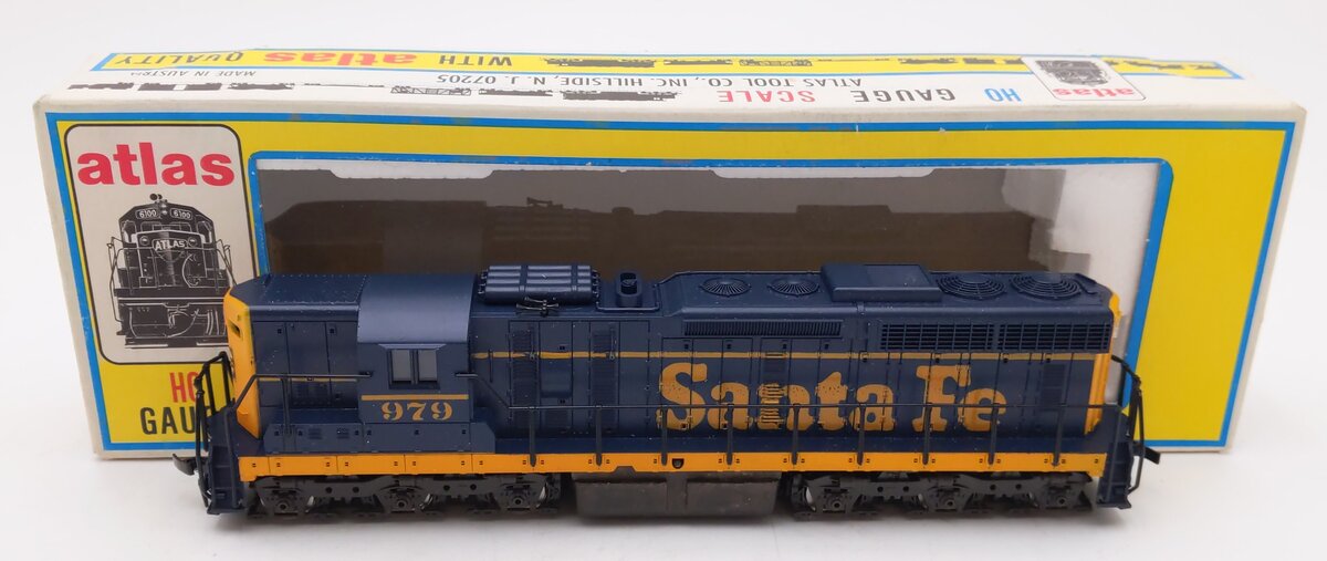 Atlas 7001 HO Santa Fe SD24 Diesel Locomotive #979 VG/Box